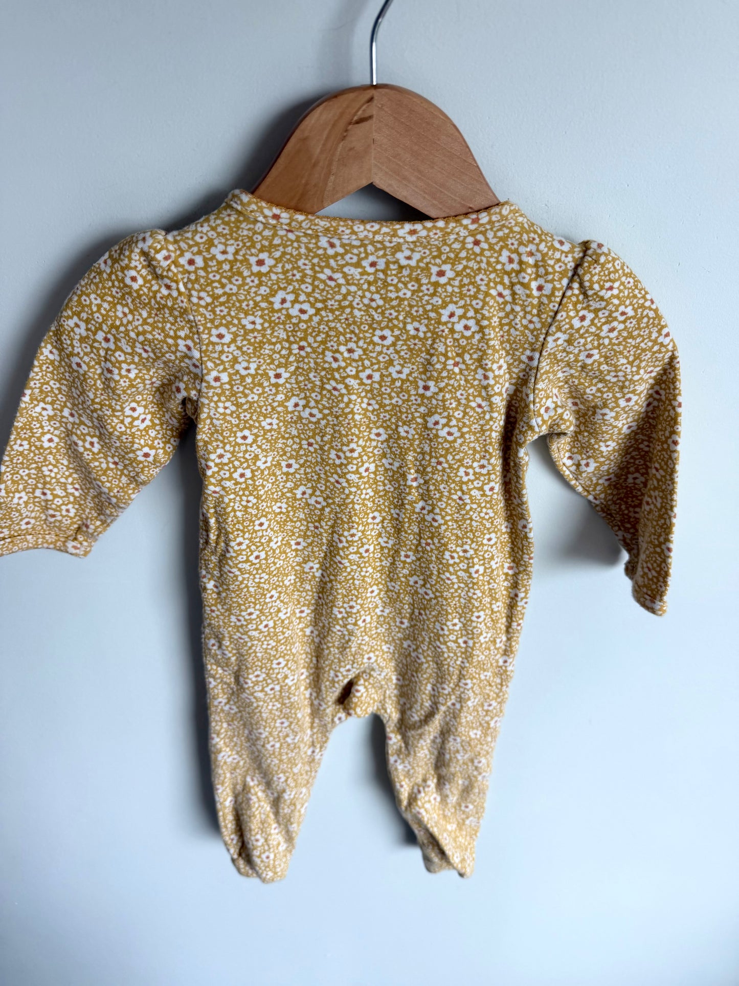 Little Sister 2 Way Sleeper / 6-9m
