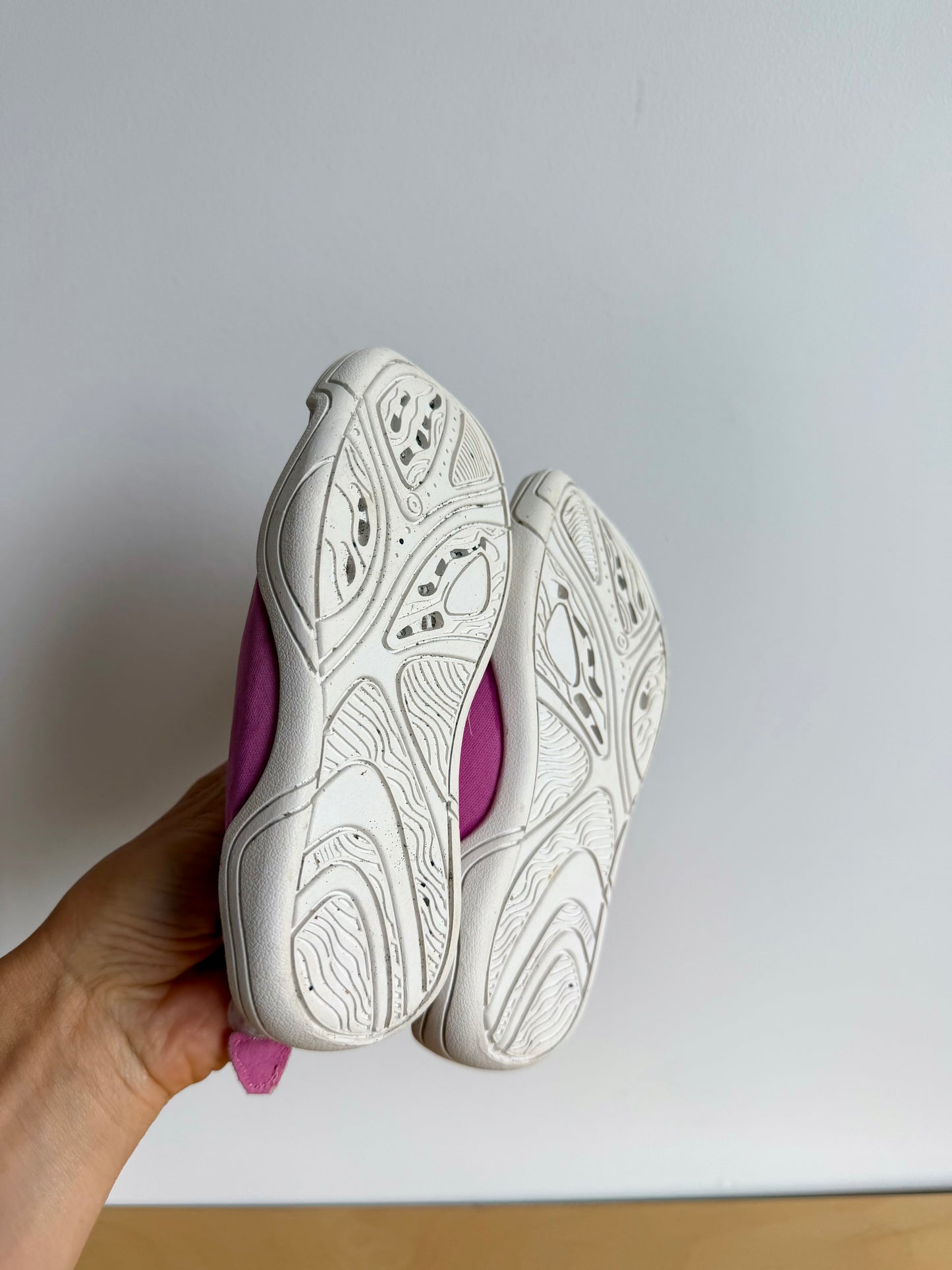 Honeysuckle Pink Water Shoes / Size 8 Toddler