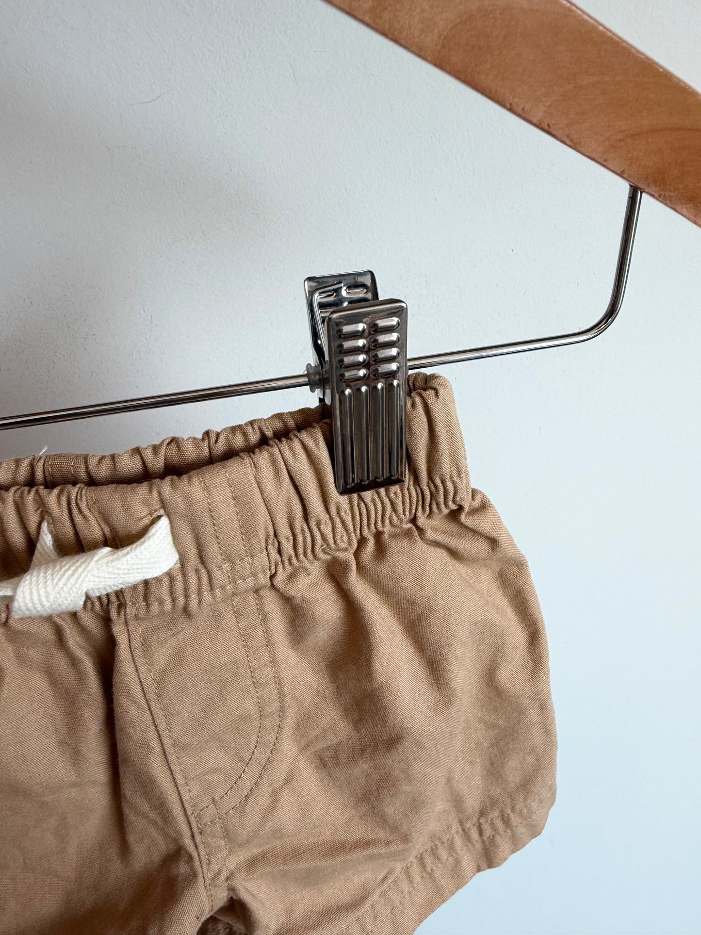 Tan Cotton Shorts / 0-3m