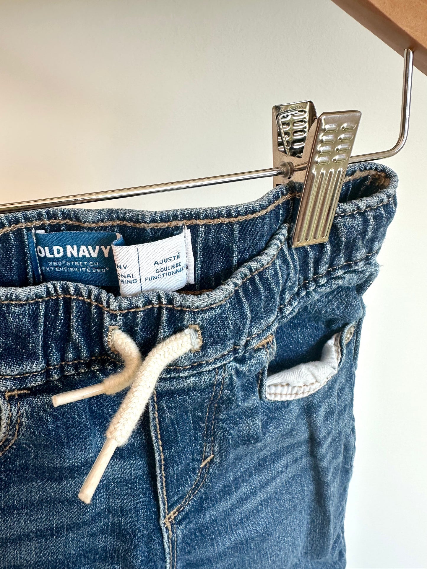 Distressed Elastic Waist Jeans / 2T