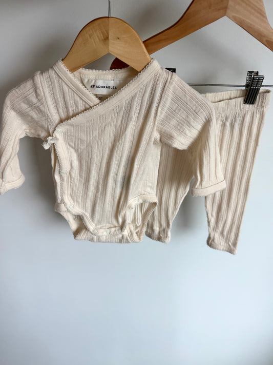 Eyelet Cream Bodysuit + Pants Set / 2-4m