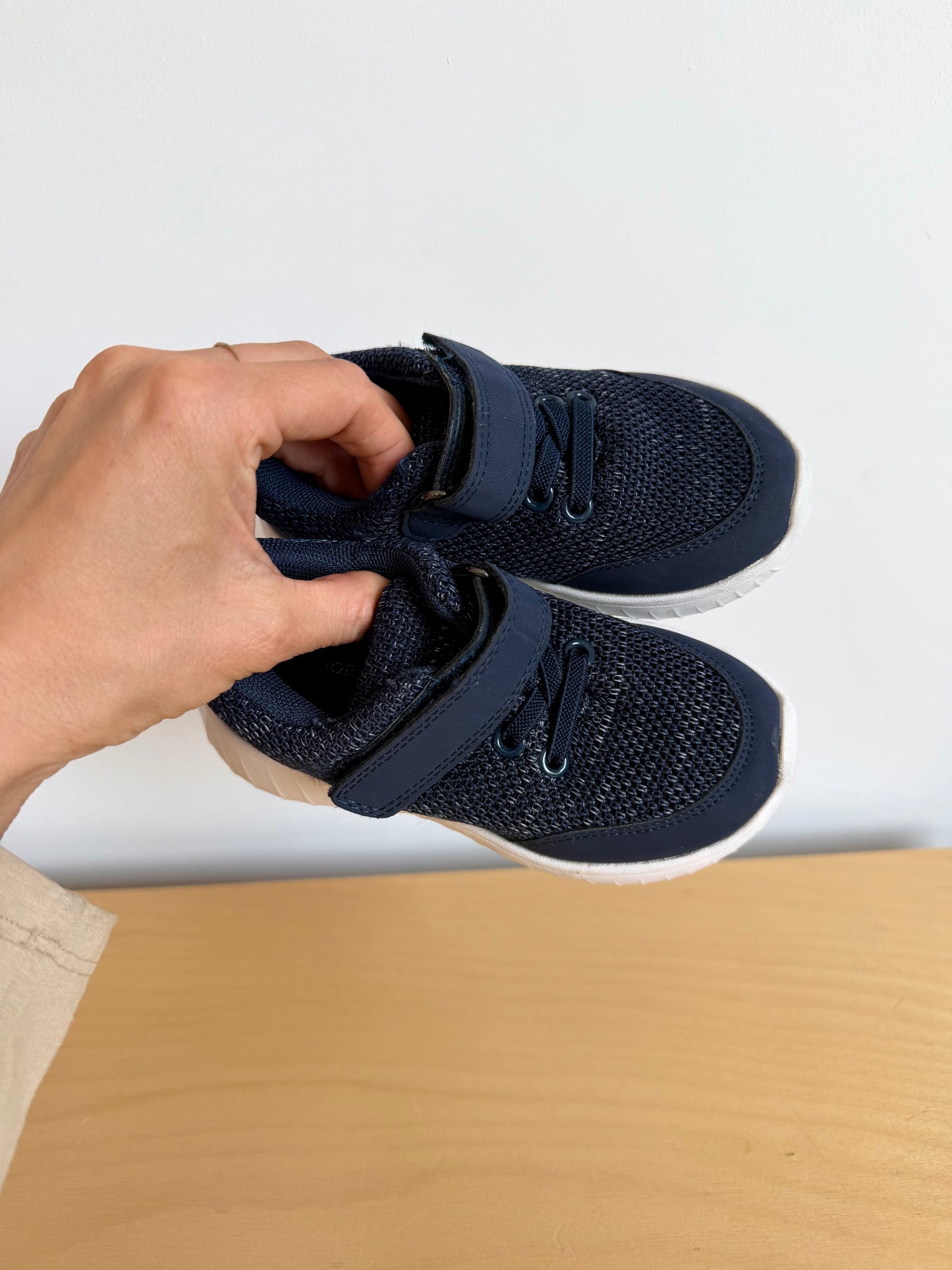 Navy Velcro Sneakers / Size 8 Toddler