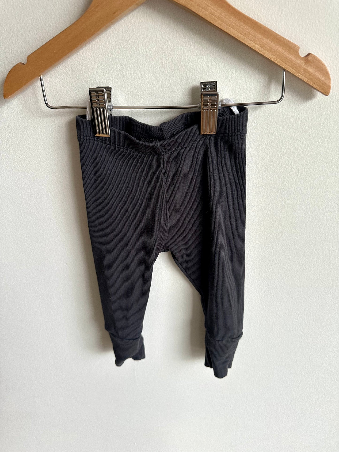 H&M Black Ribbed Pants / 2-4m