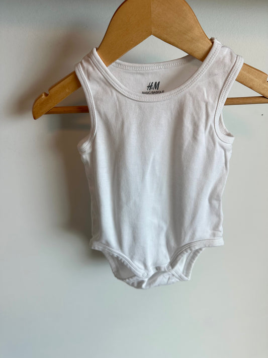 H&M White Organic Rib Bodysuits / 6-9m