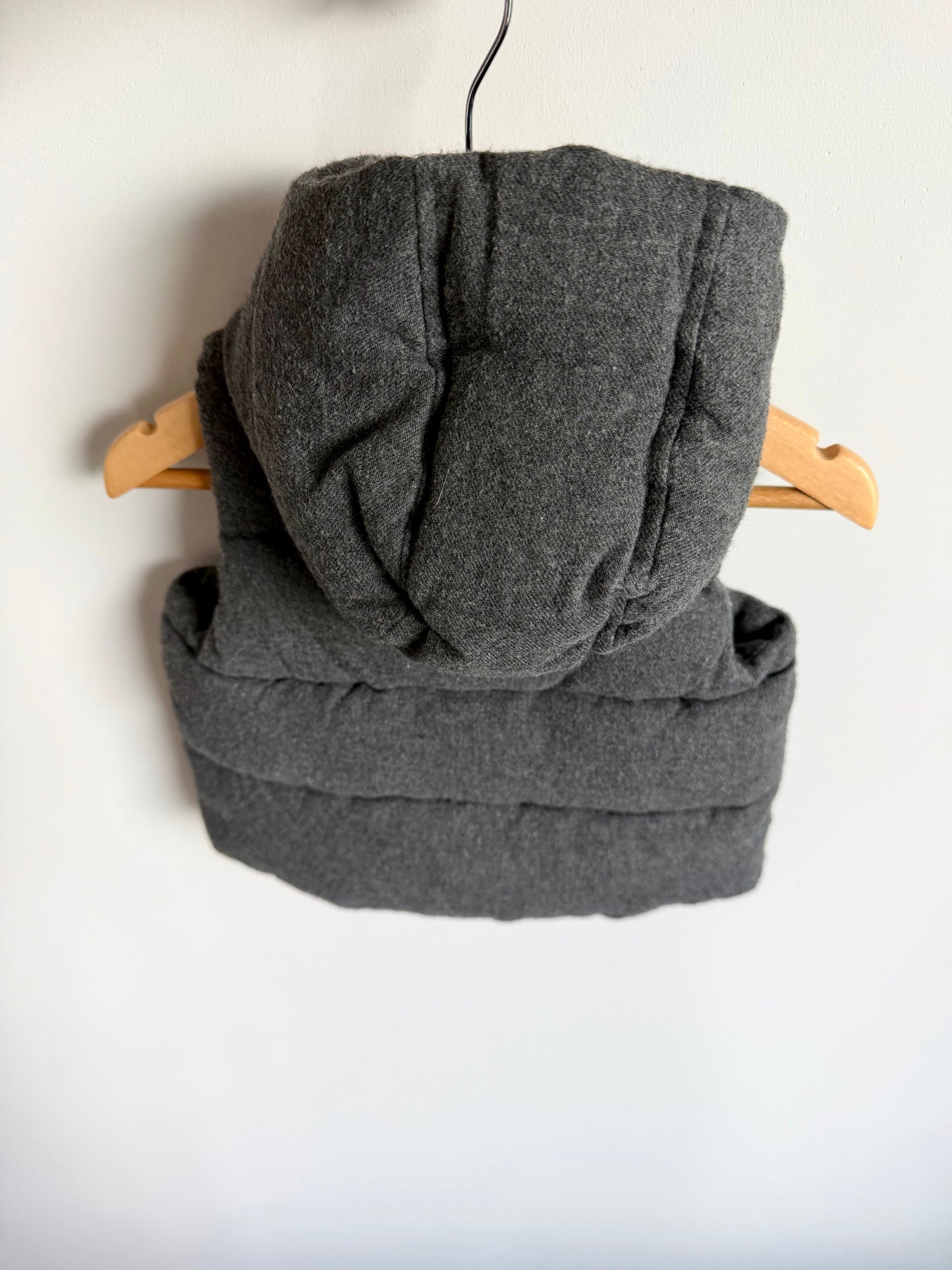 Gap Grey + Checkered Hooded Vest / 6-12m