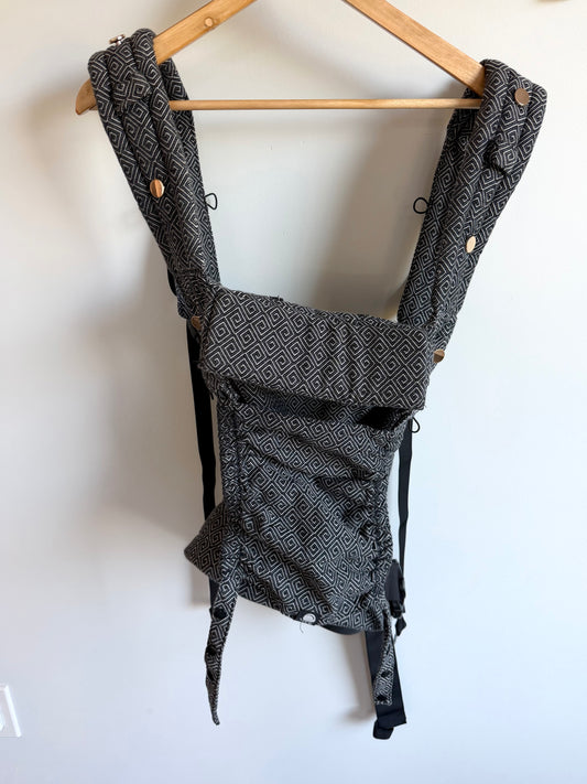 Auyeazgo Baby Carrier (No Shipping)