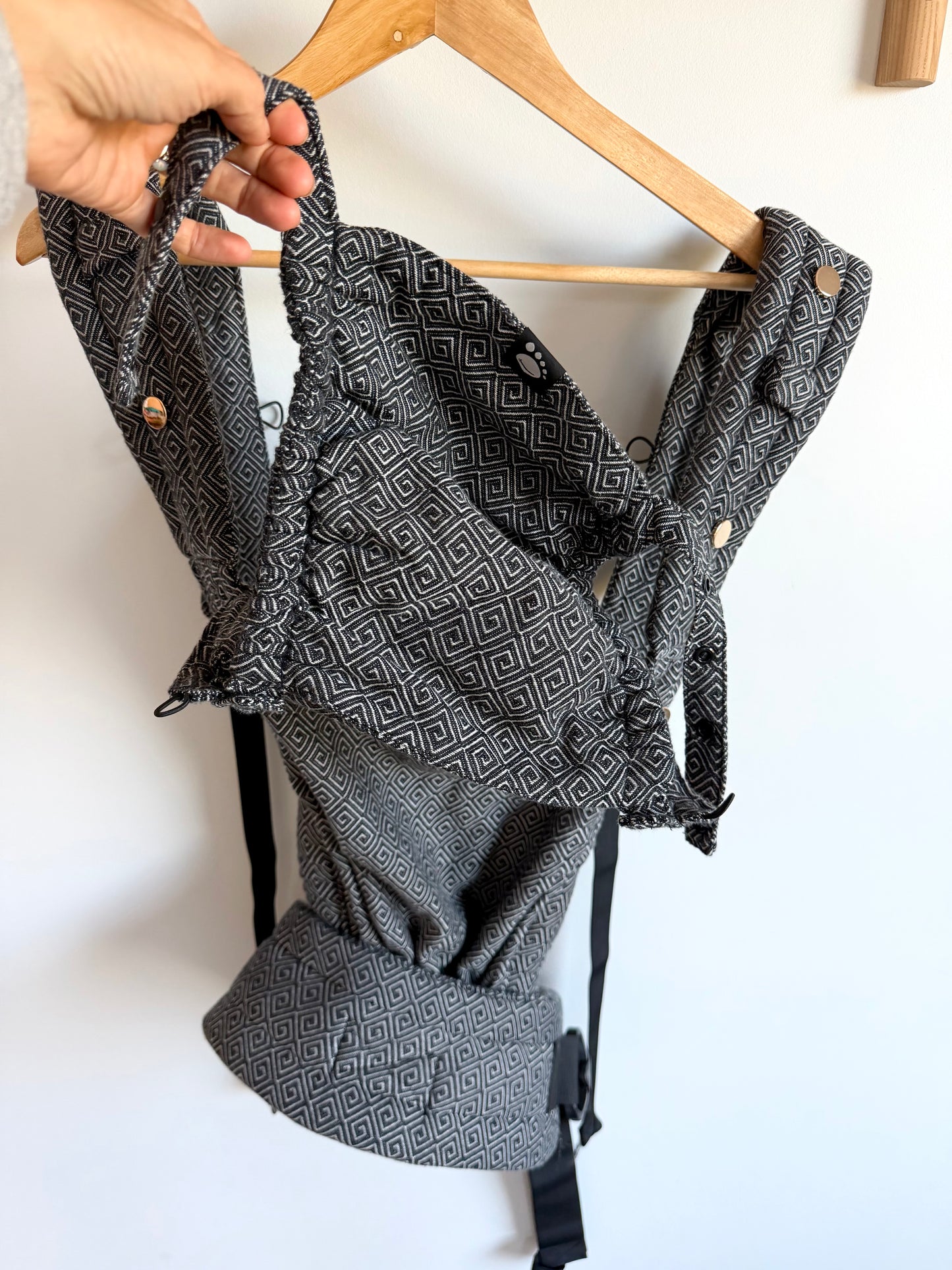 Auyeazgo Baby Carrier (No Shipping)