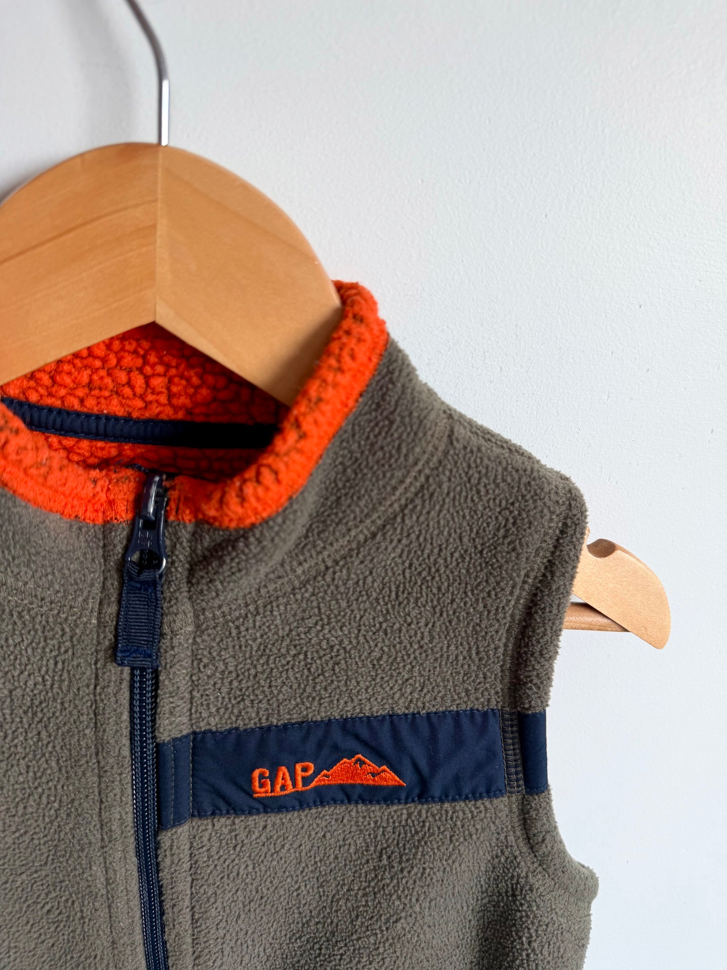 Gap Green Fleece Vest / 18-24m