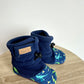 Jan & Jul Stay-Put Navy Dino Booties / 3-12m (S)