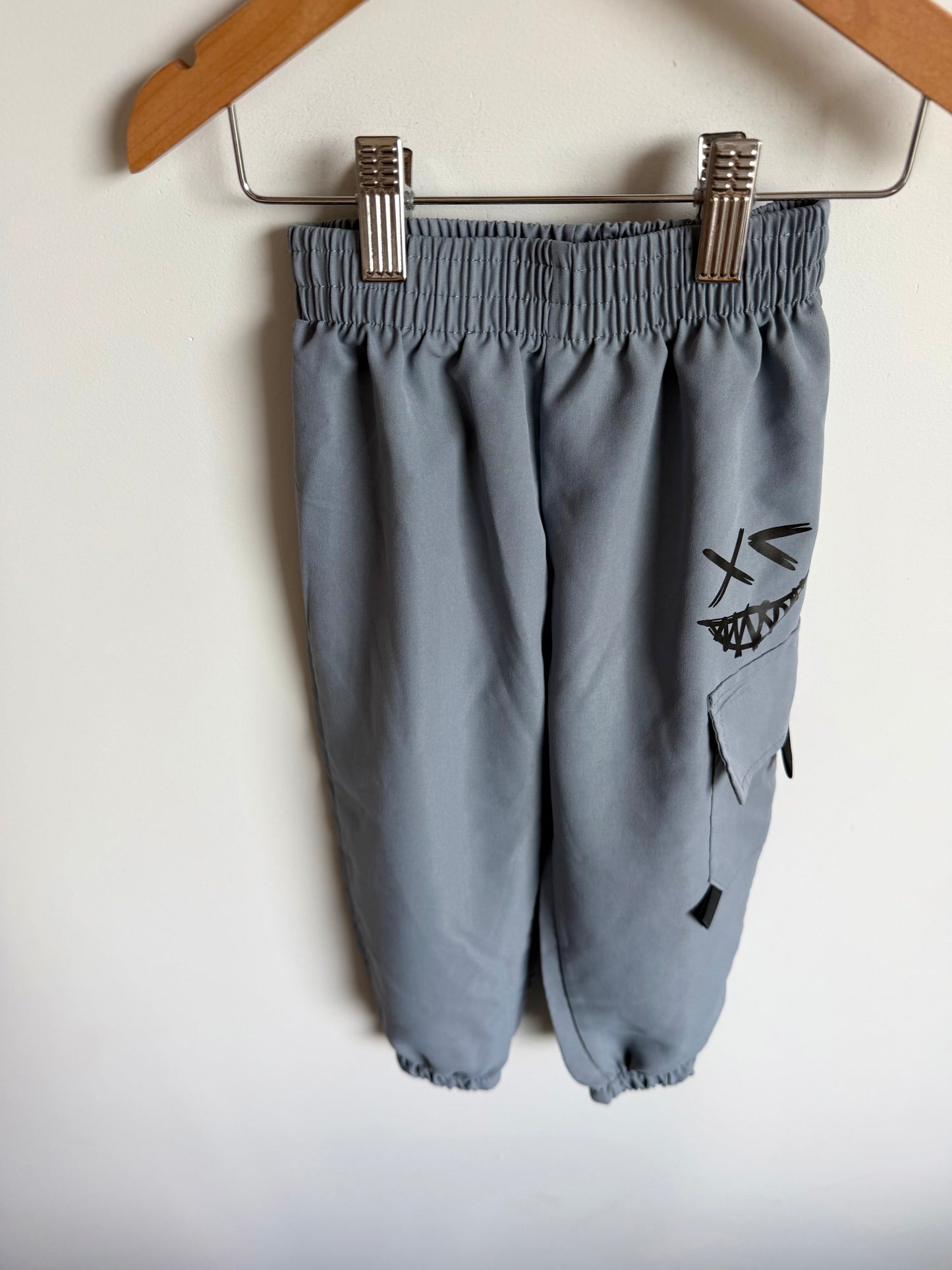 Grey Cargo Pants / 4T
