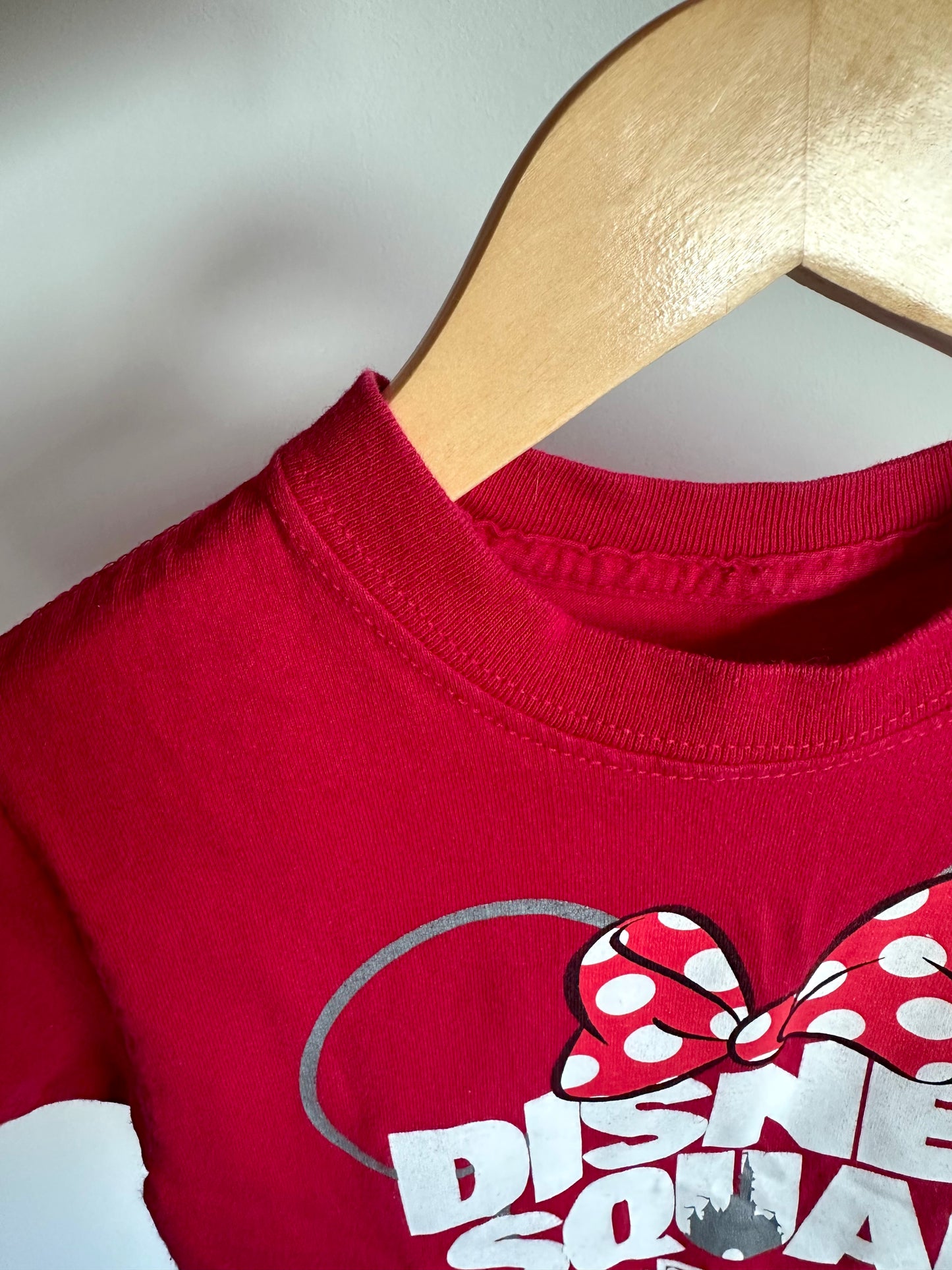 Red Disney T-shirt / 5-6 years