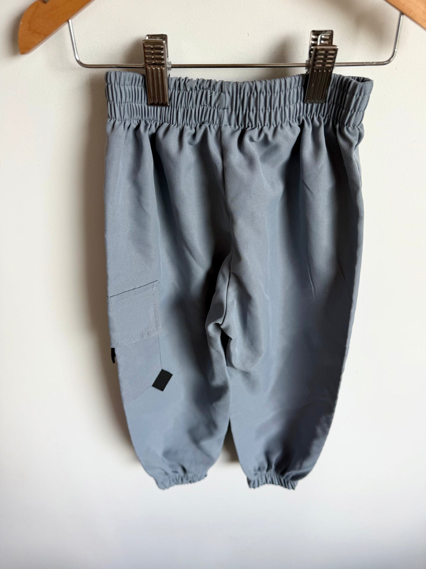 Grey Cargo Pants / 4T