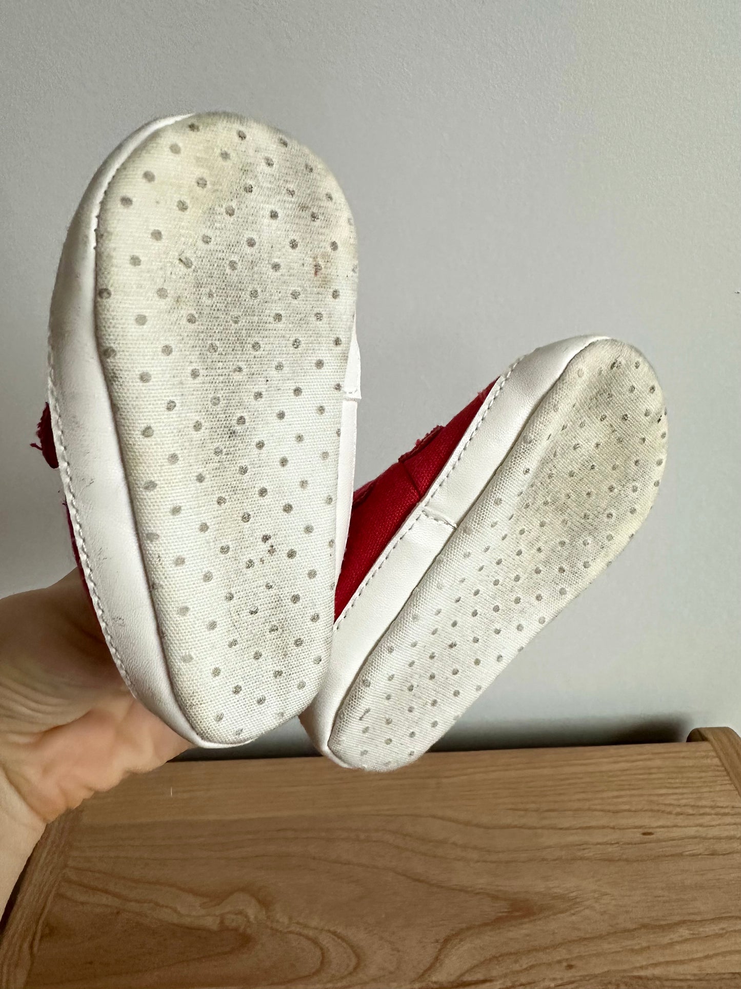 Ladybug Soft Sole Shoes / 6-9m