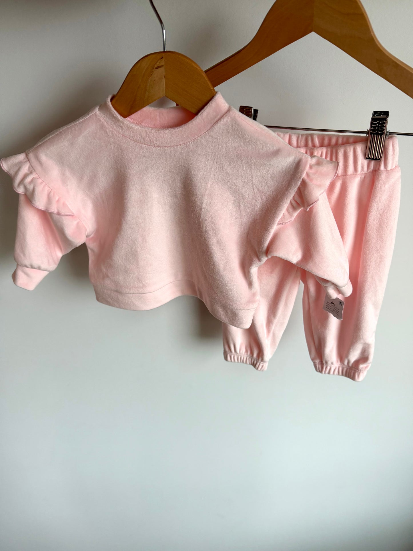 Pink Soft Ruffle Sleeve Sweater + Pants (With tags) / 6m