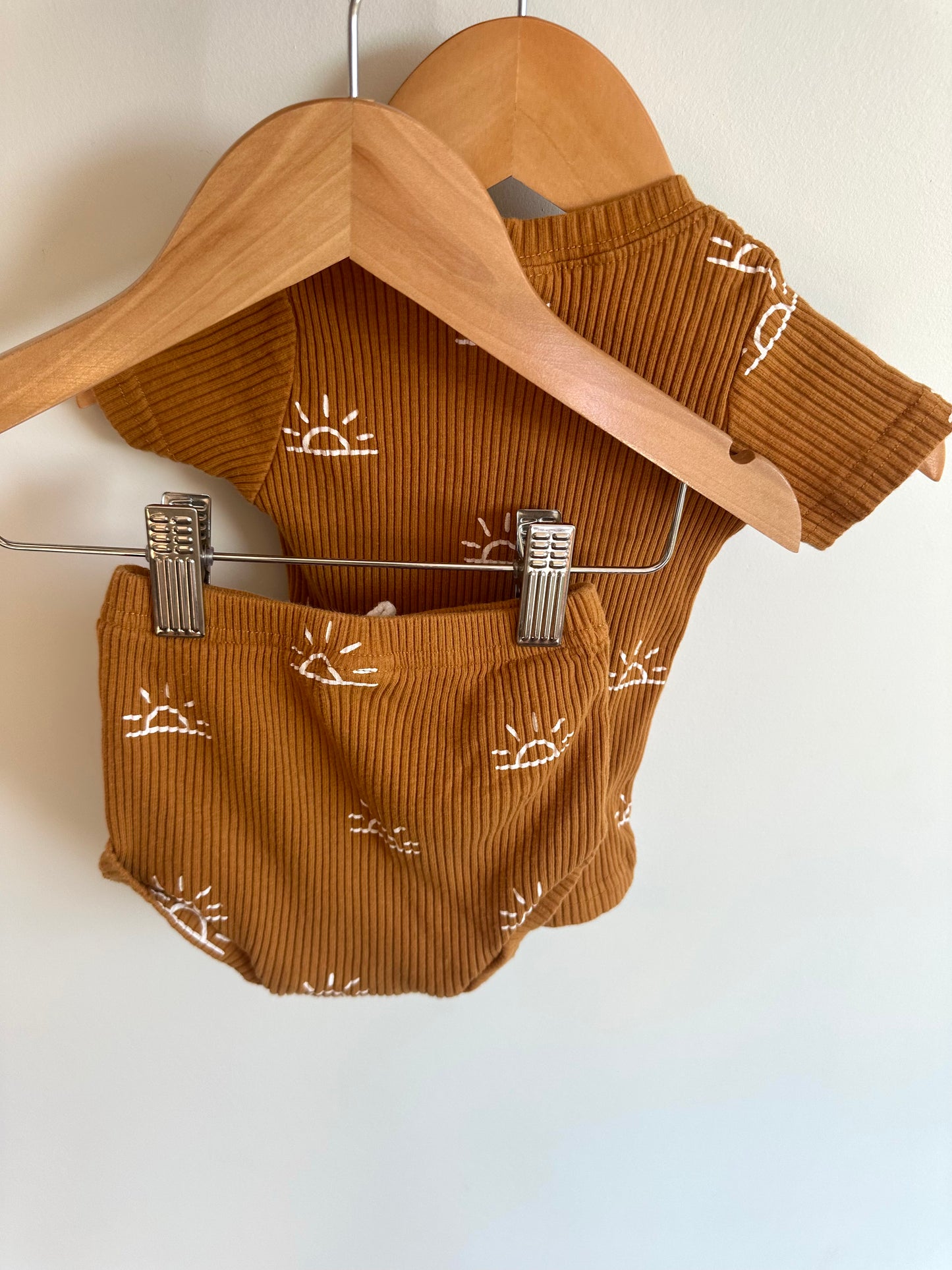 Rib Sunshine Tee + Shorties Set / 3-6m