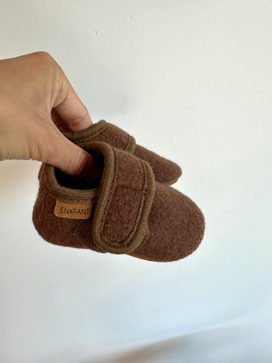 100% Wool-Woven Infant Slippers / Size 2-3 Infant