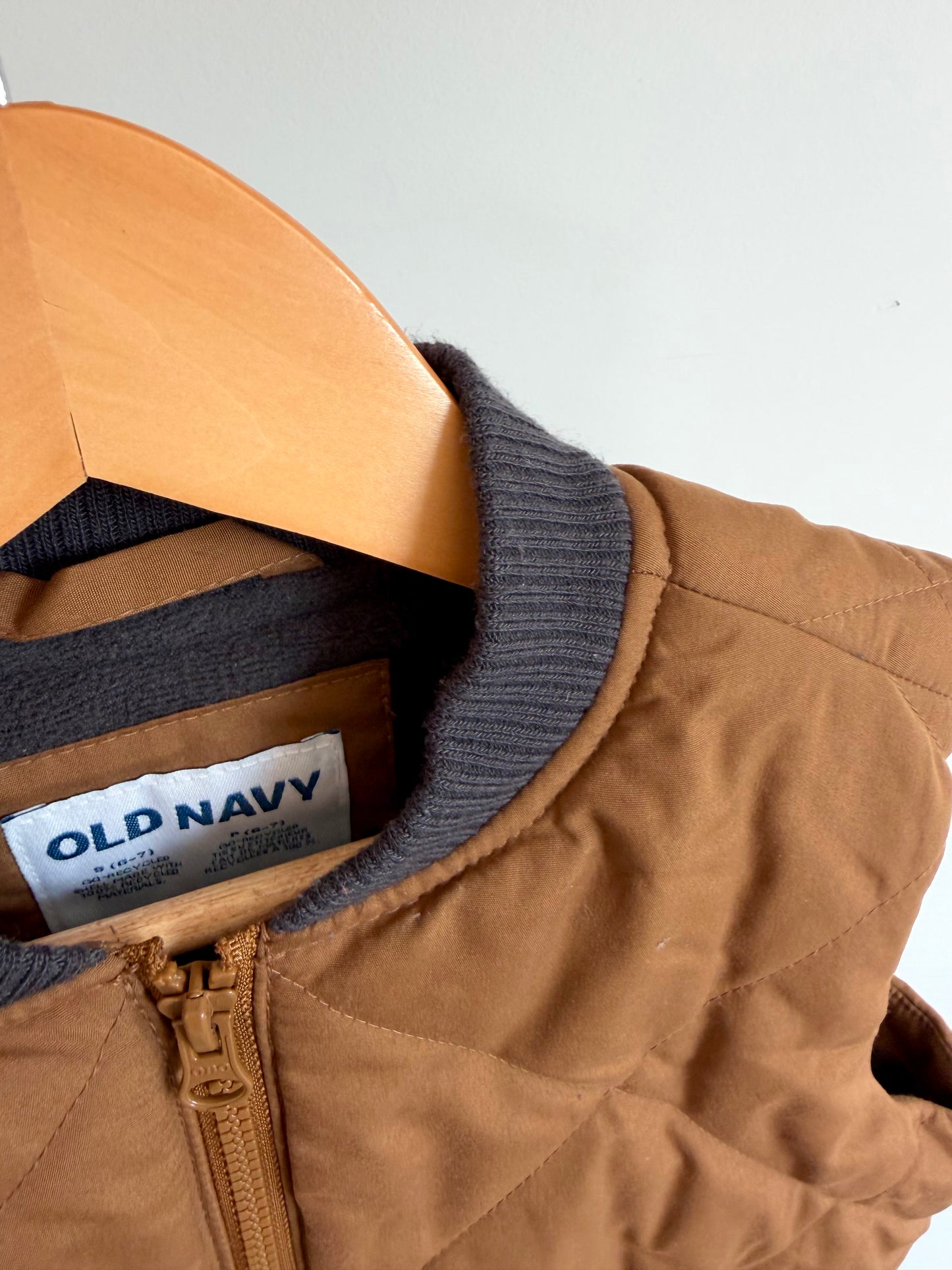 Golden brown Vest / 6-7 years