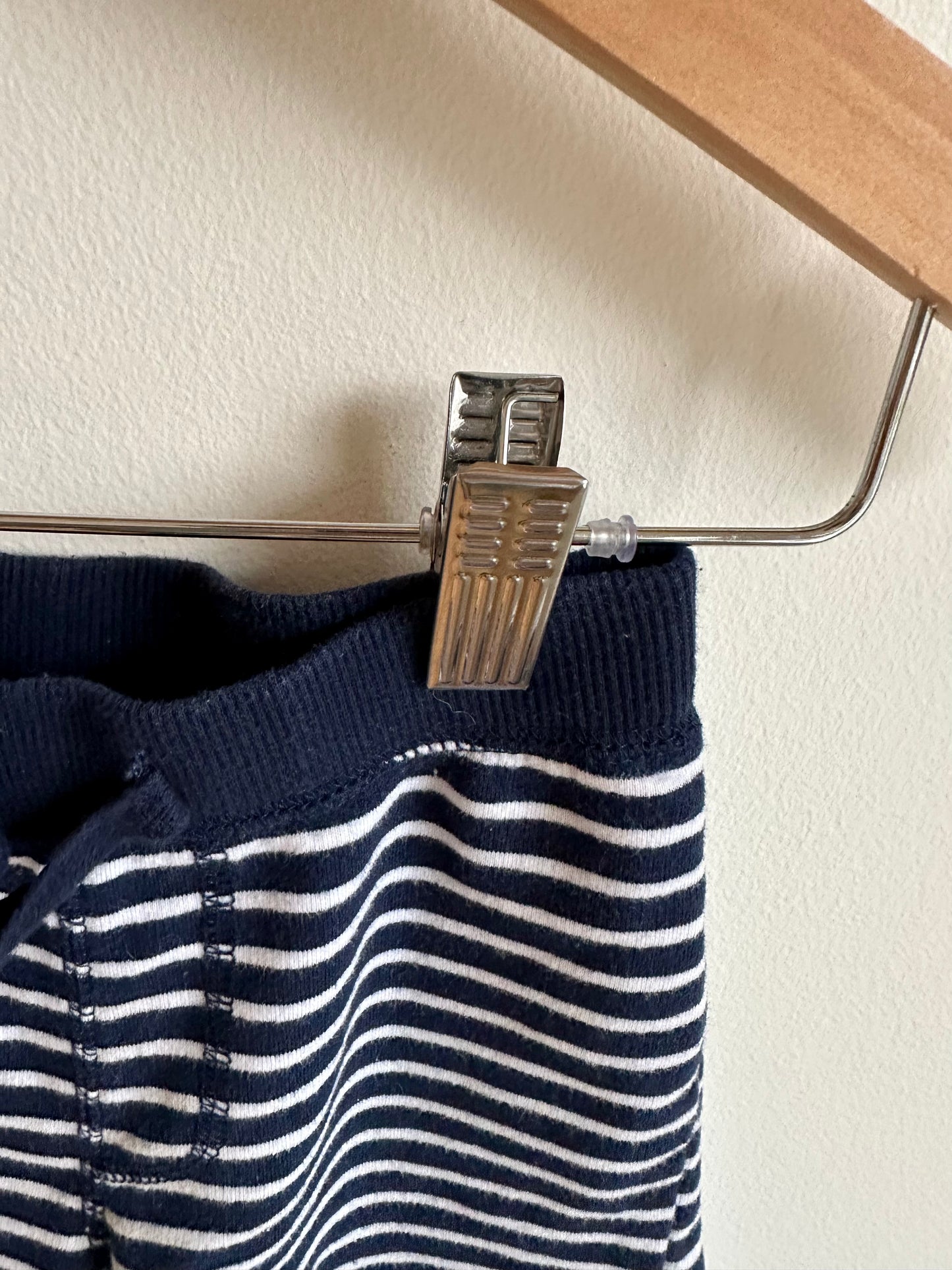 Striped Navy Shorts / 12m