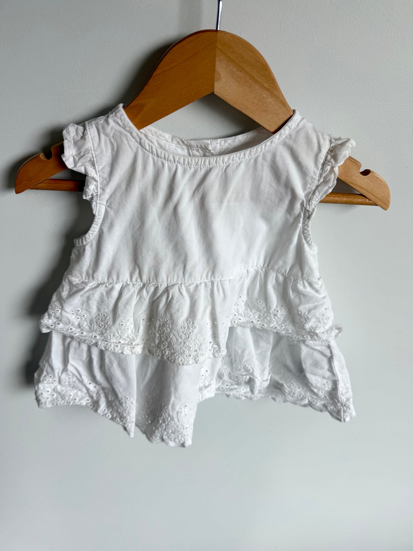 Tiered White Eyelet Top / 6-12m