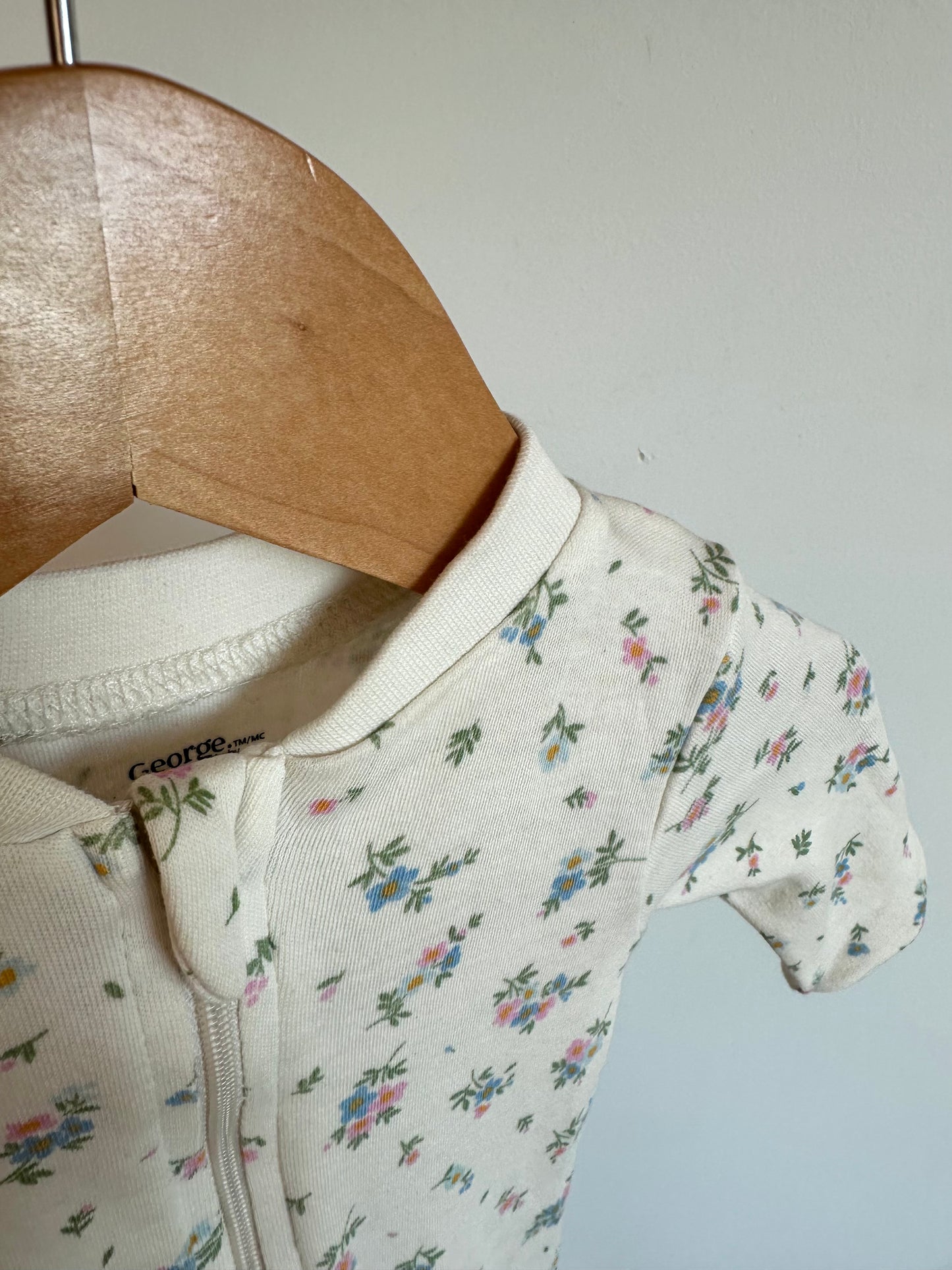 Flower Cream Footed Sleeper / 0-3m