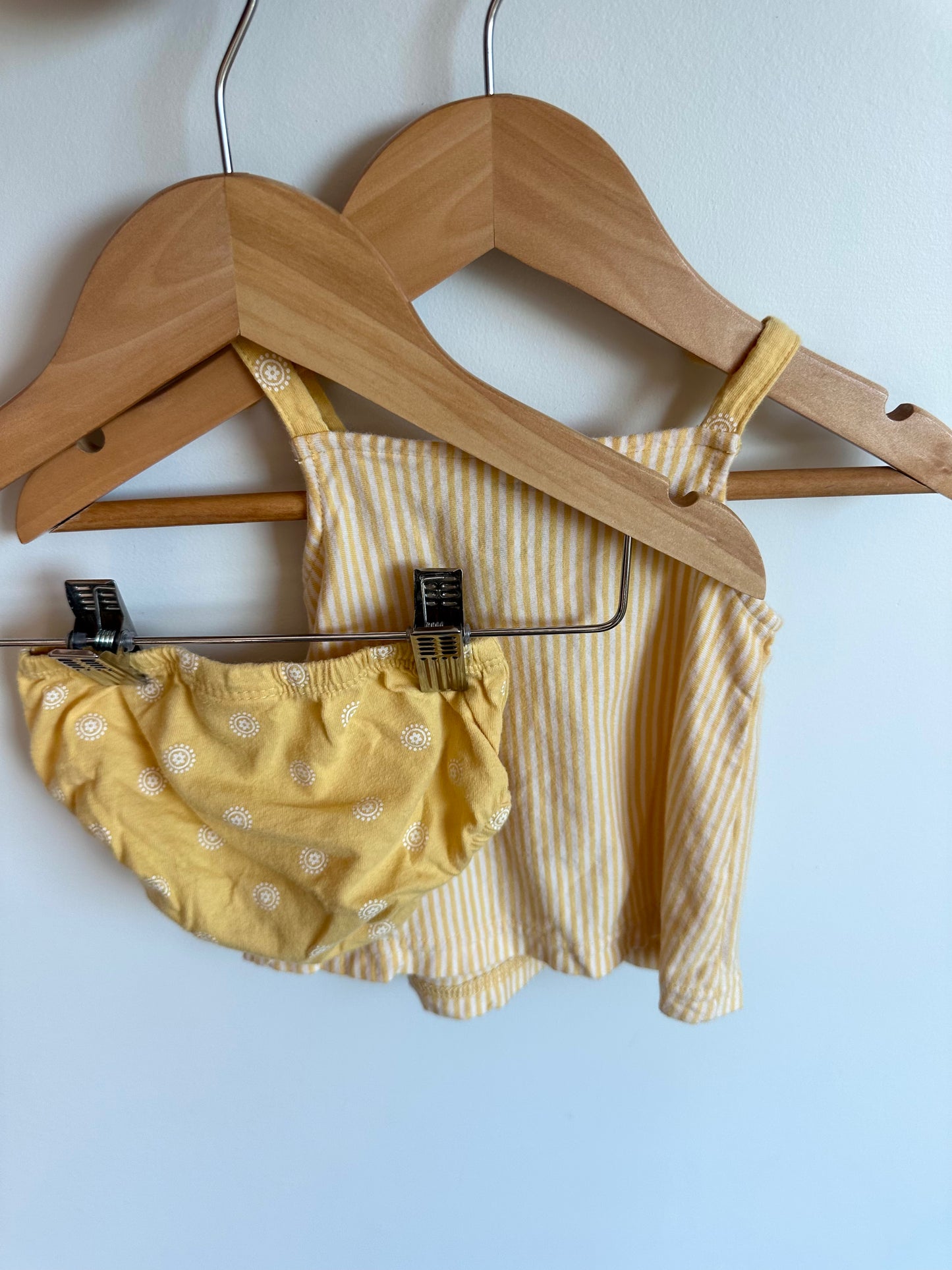 Yellow Striped Circle Pattern Top + Bloomer Set / 6m