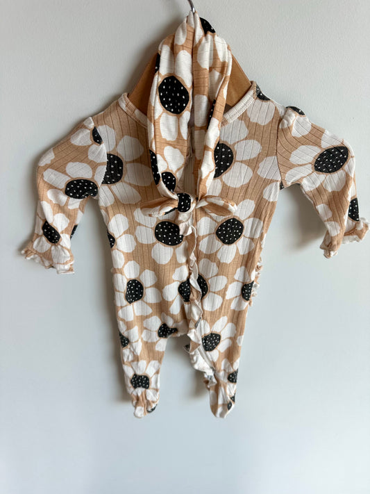 Little Me Soft Flower Headband + Sleeper / 0m