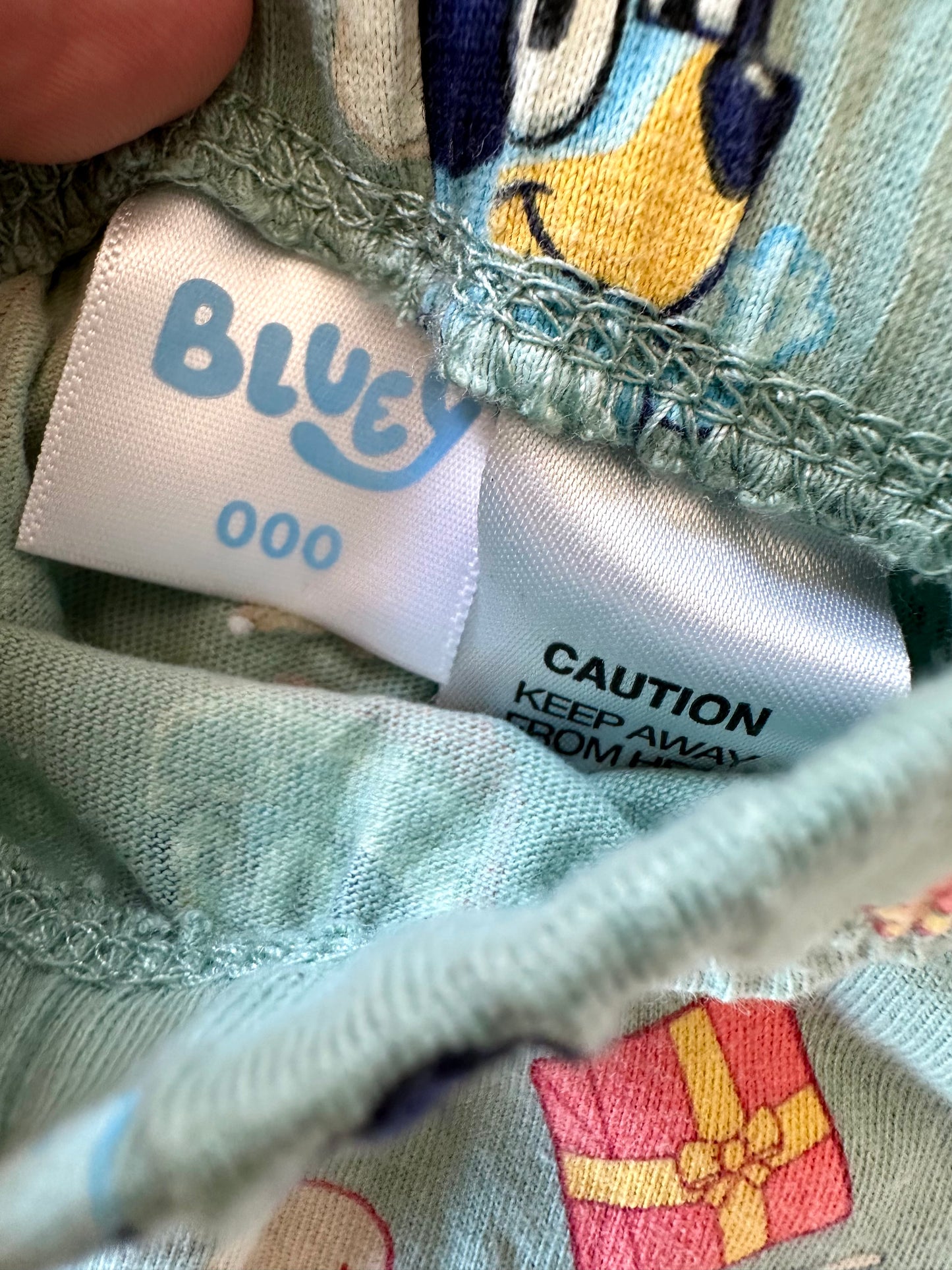 Bluey Christmas Shorts / 3m?