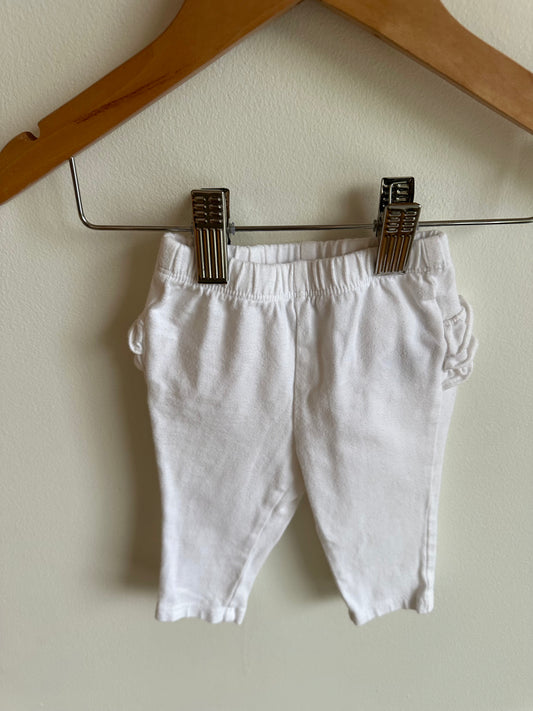 White Ruffle Bottom Leggings / 3-6m