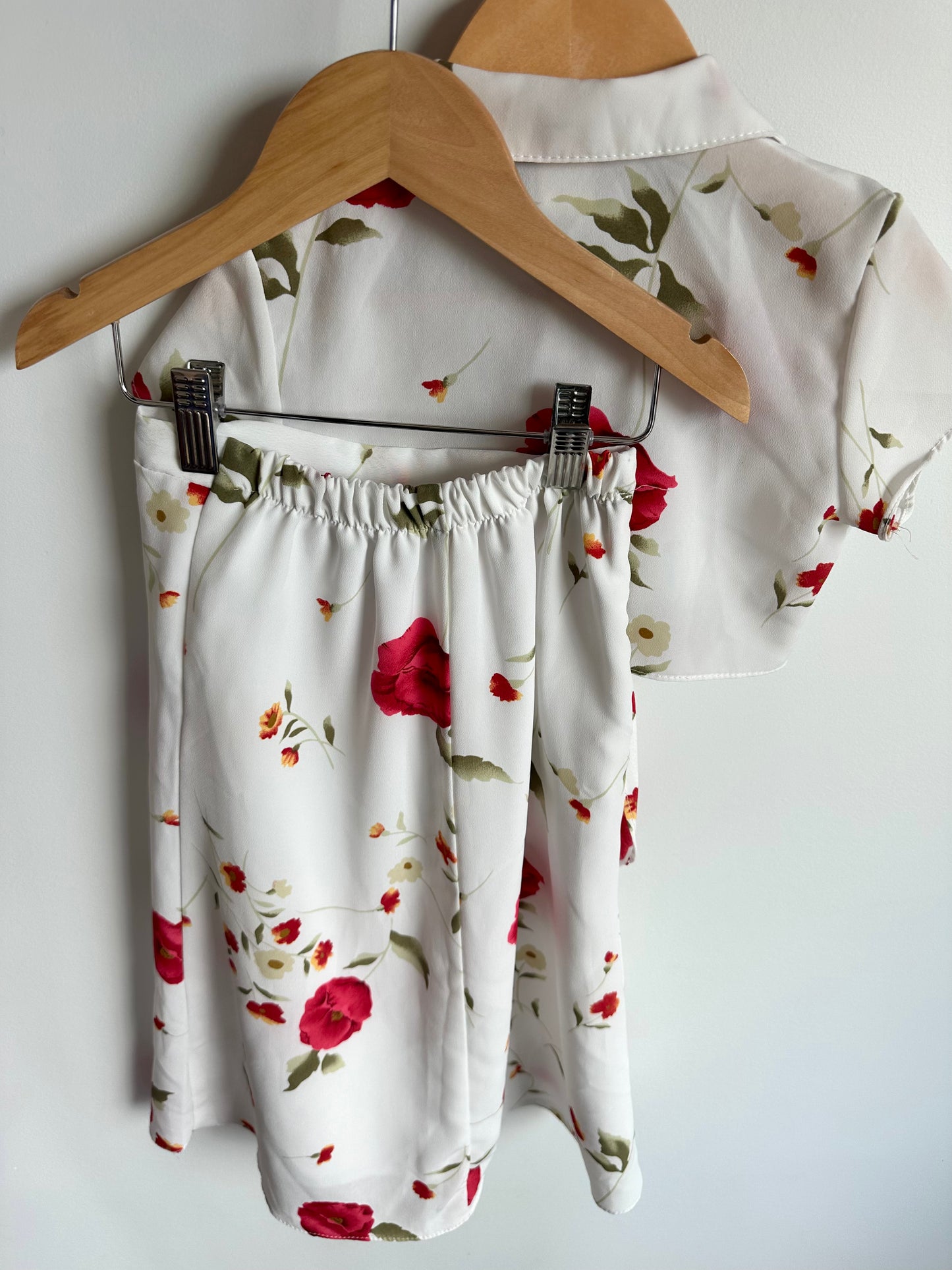 Vintage White Floral Top + Long Skirt / 4-5 years