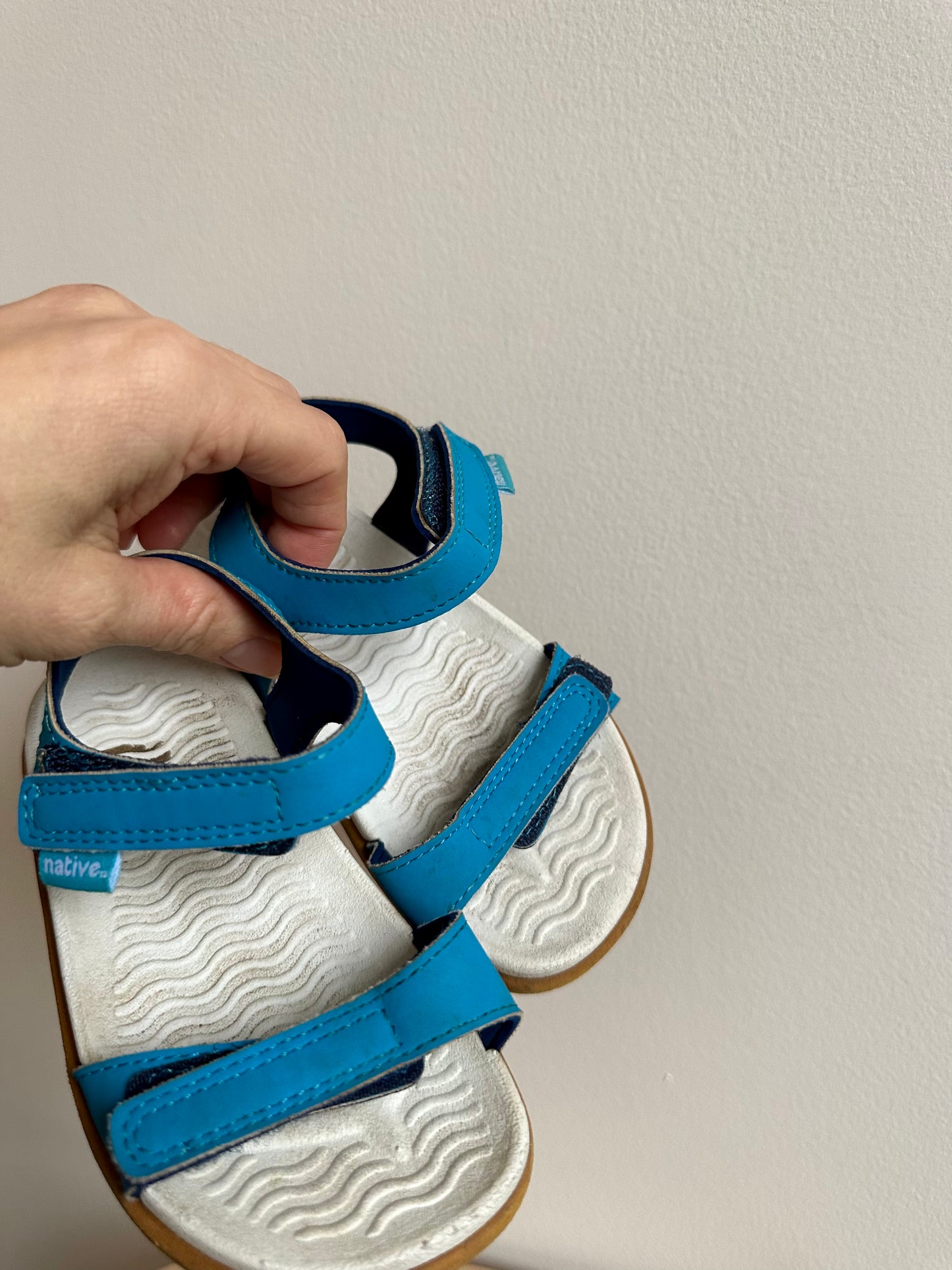 Native Blue Strap Sandals / Size 7 Toddler