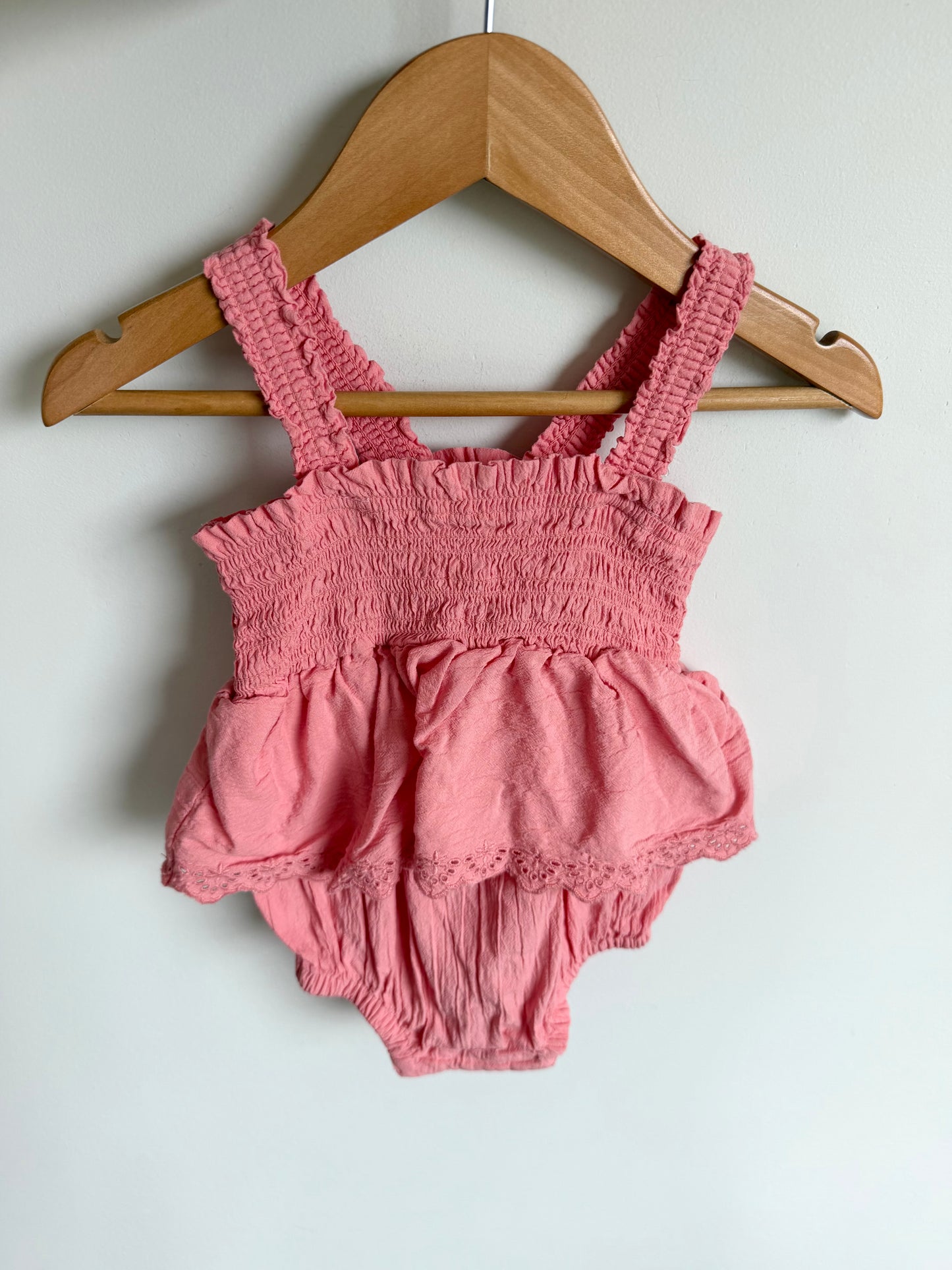 Pink Eyelet Detail Bubble Romper / 12-18m
