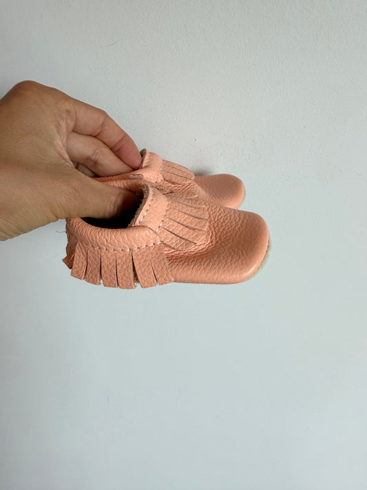 Minimoc Peach Soft Sole Shoes / Size 3 Infant