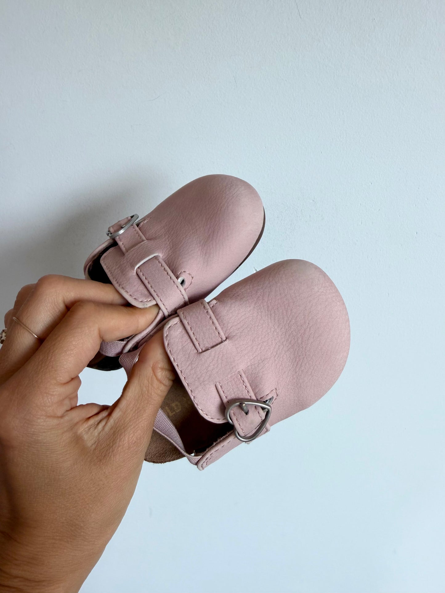 Pink Strap Sandals / Size 4 Infant