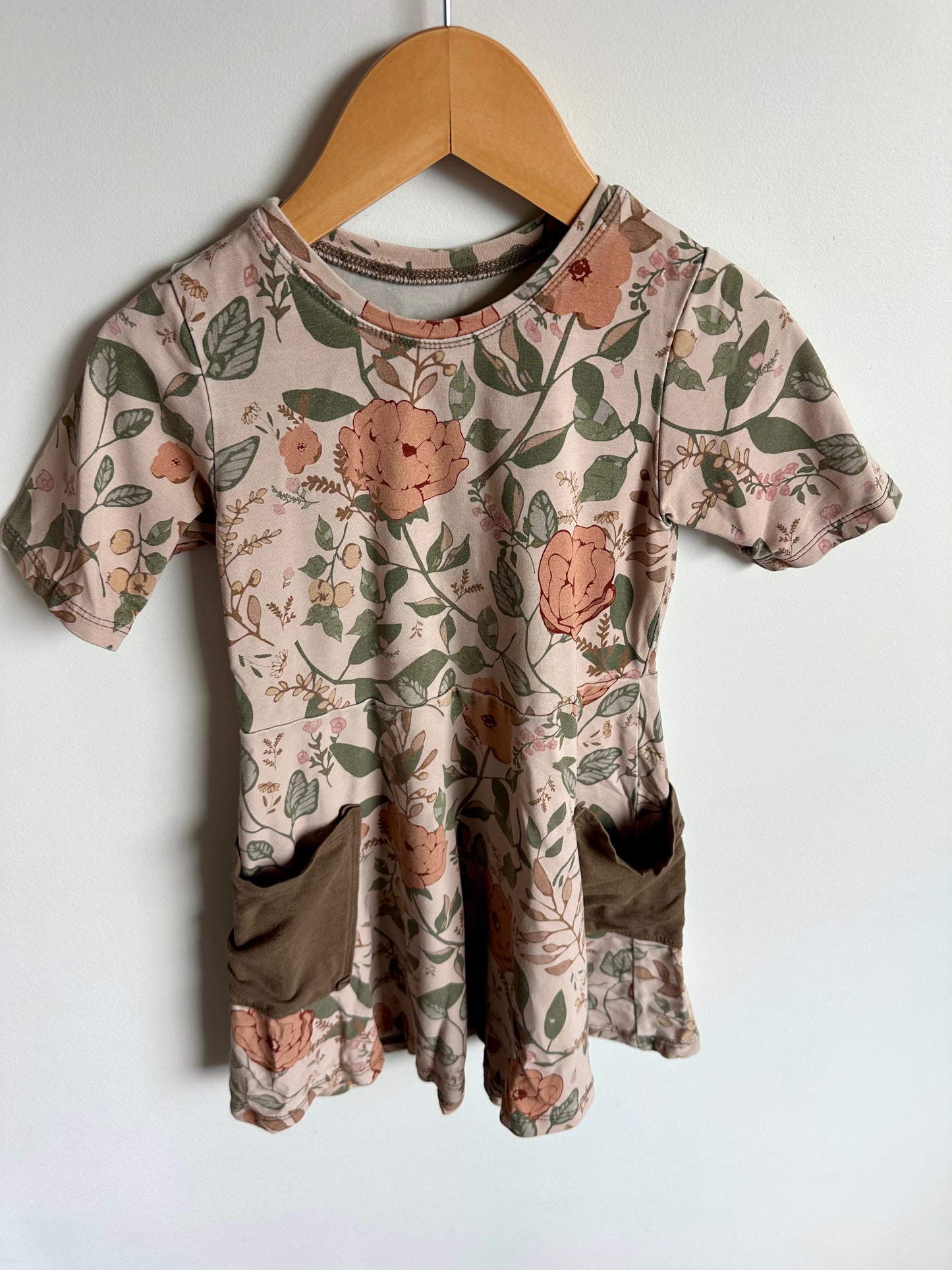 Floral Dress with Pockets (PLAY) / 2-3T?