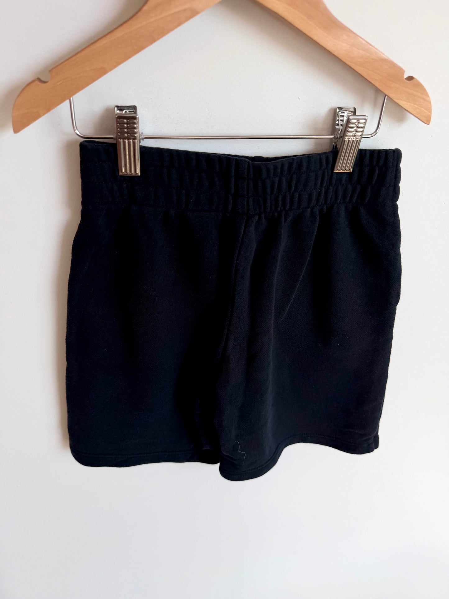 Puma Black Sweat Shorts / 6 years