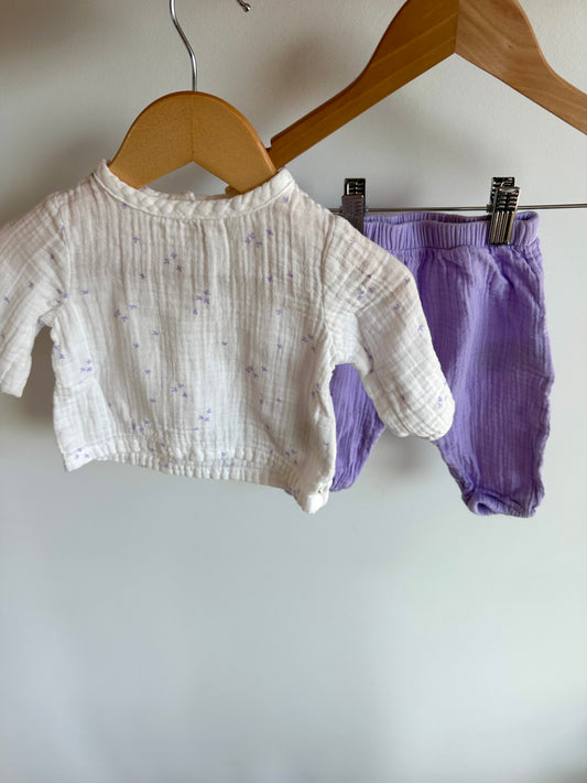 Gap White Top + Purple Pants Set / 0-3m