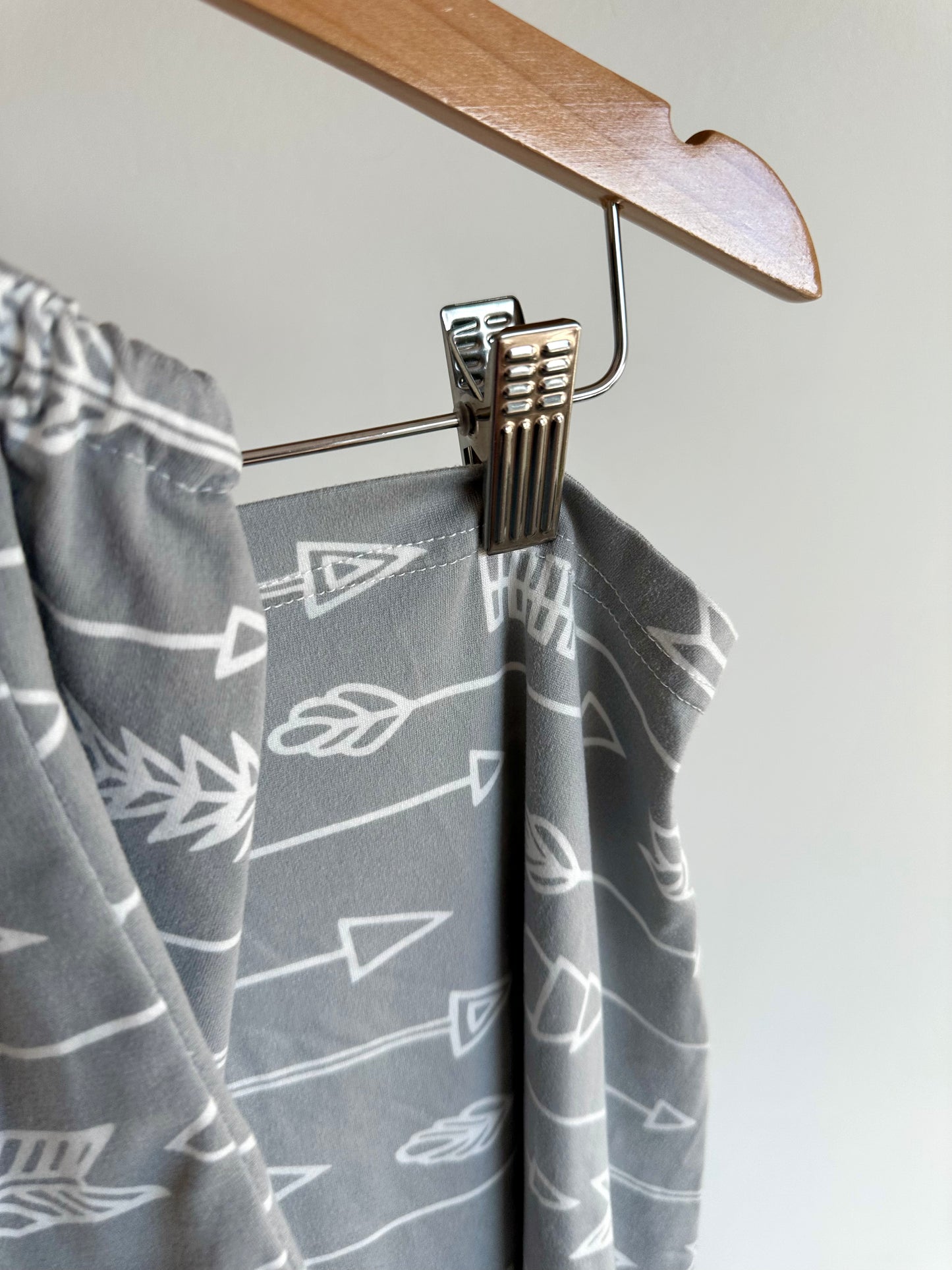 Grey Arrow Car Seat or Nursing Cover + Bag