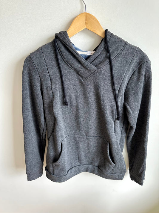 Grey Nursing Sweater / Small