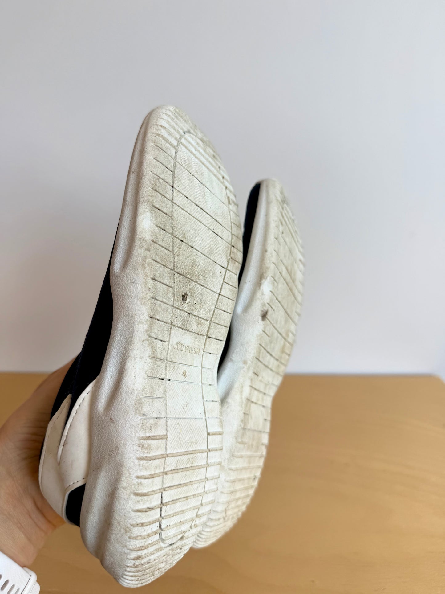Navy Water Shoes / Size 1-2 Big Kid (No Shipping)