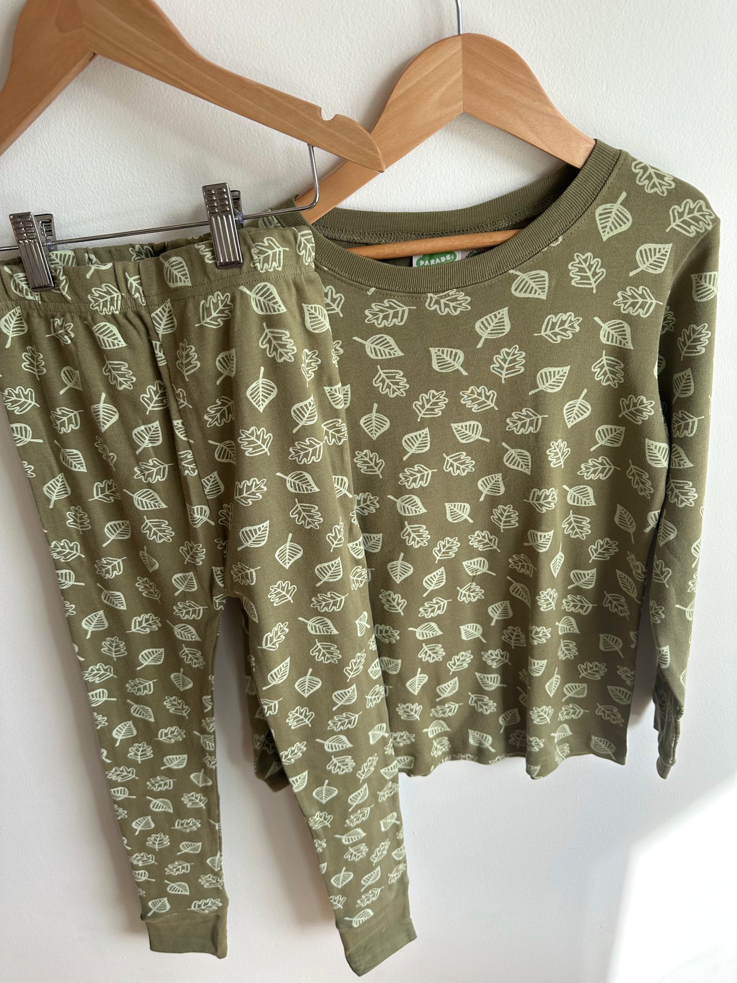 NEW Parade Olive Leaves PJ Top + Bottoms Set / 7-8 years