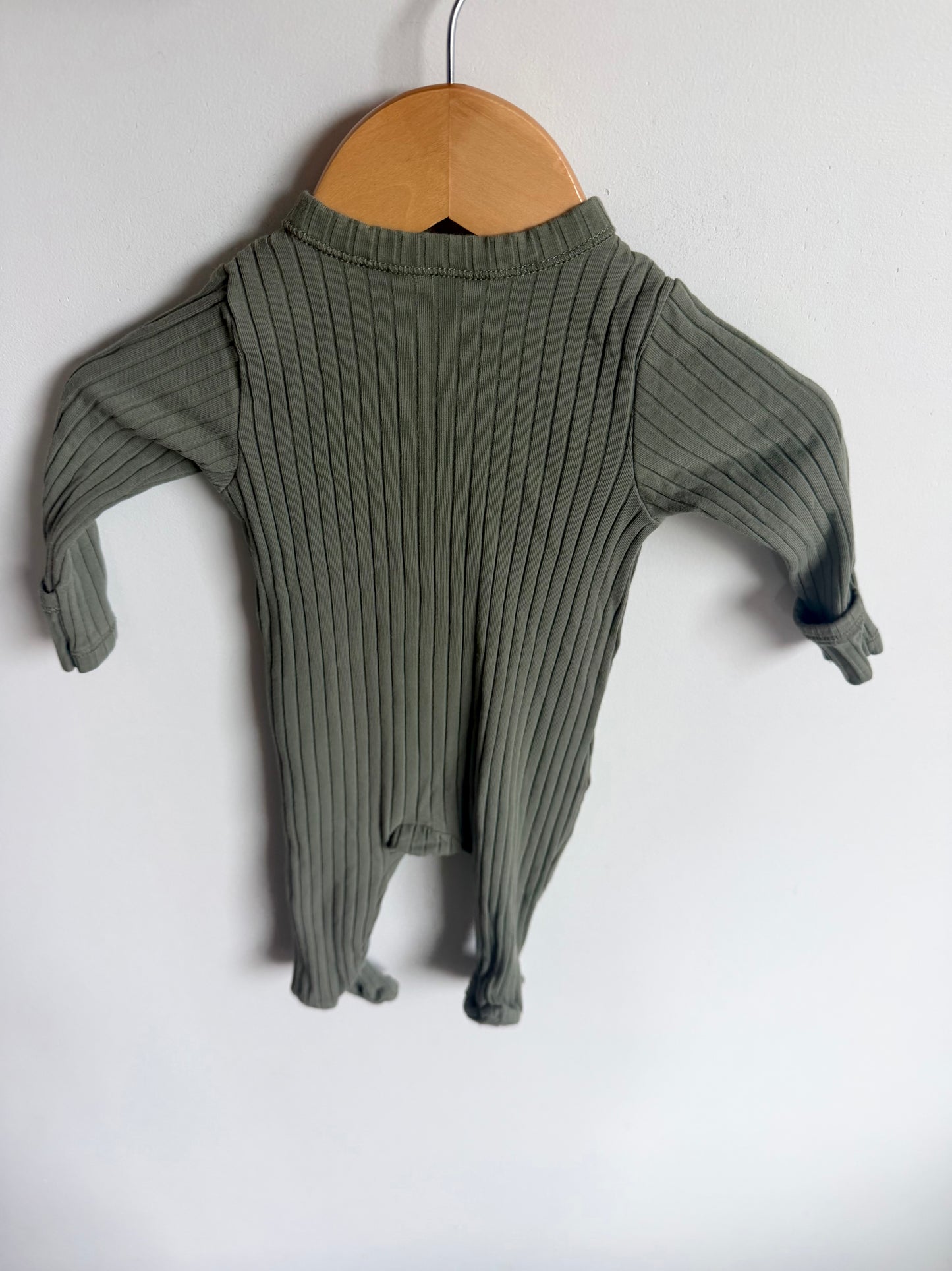 Olive Ribbed Footed Sleeper / 0-3m