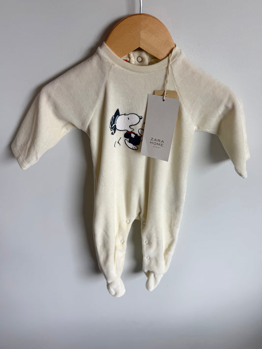 Snoopy Jumpsuit (With tags) / 3-6m