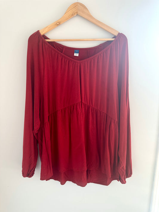 Red Flowy Maternity Top / XL