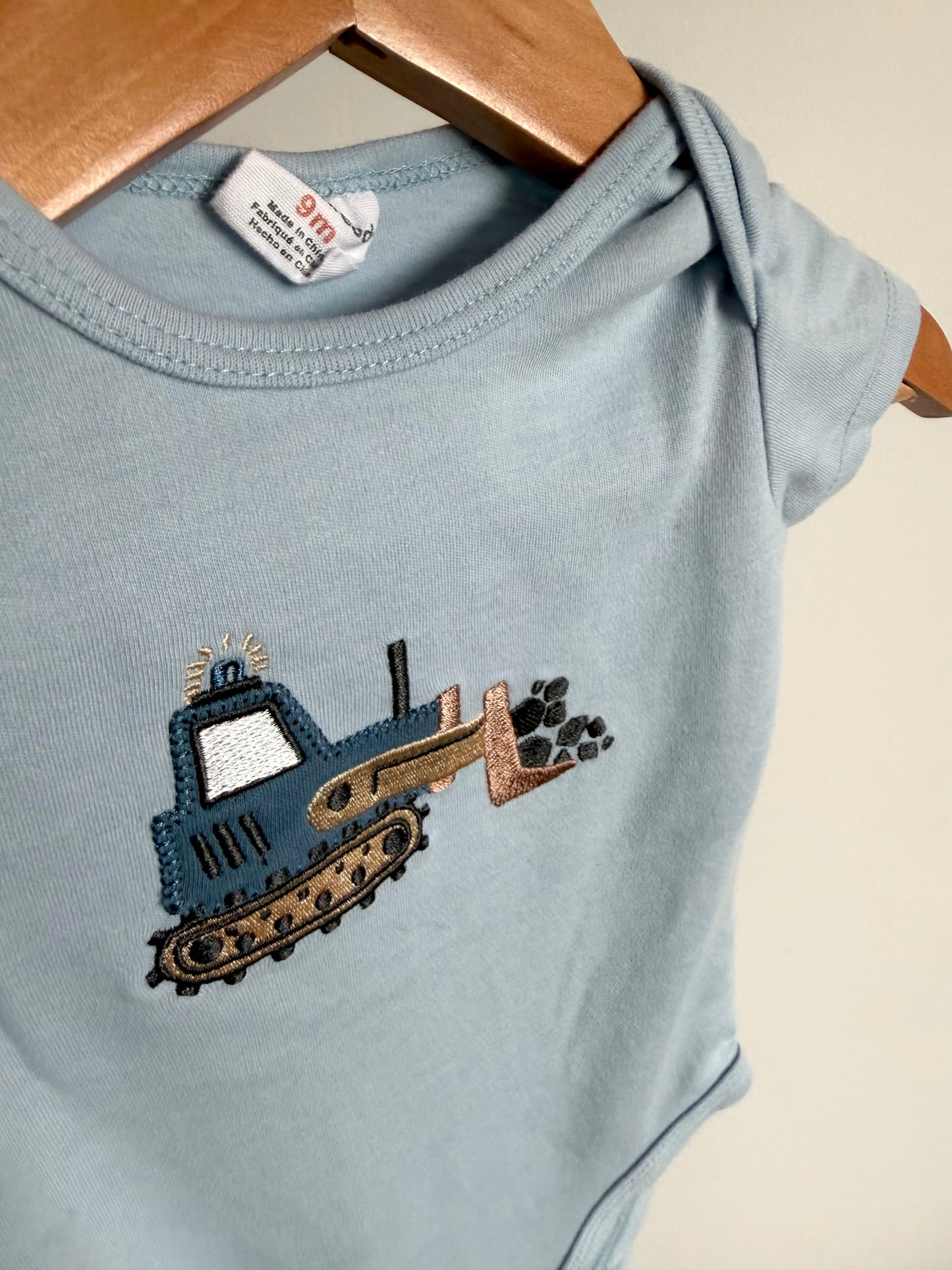 Bull Dozer Bodysuit / 9m