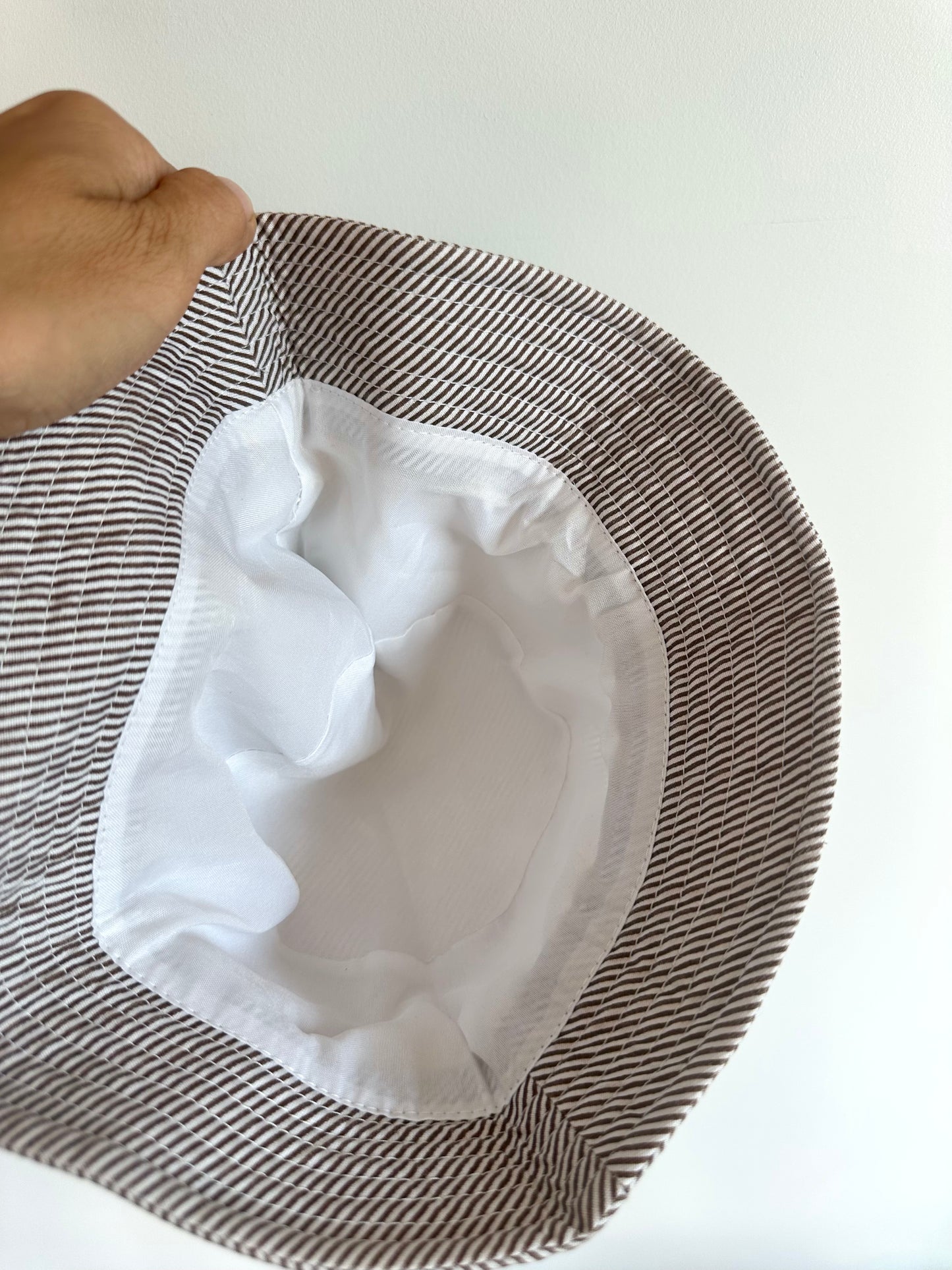 Striped Sun Hat / 12m?