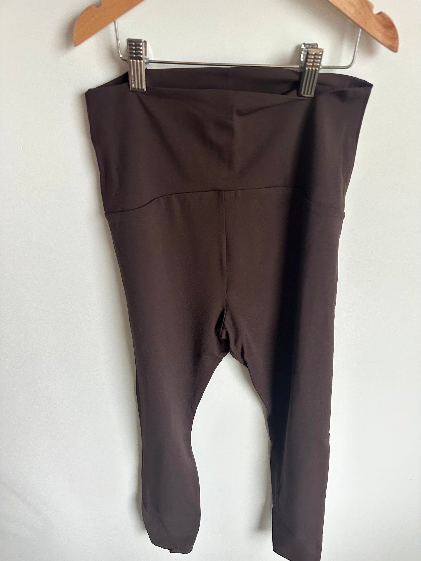 Thyme Brown Maternity Leggings / Small