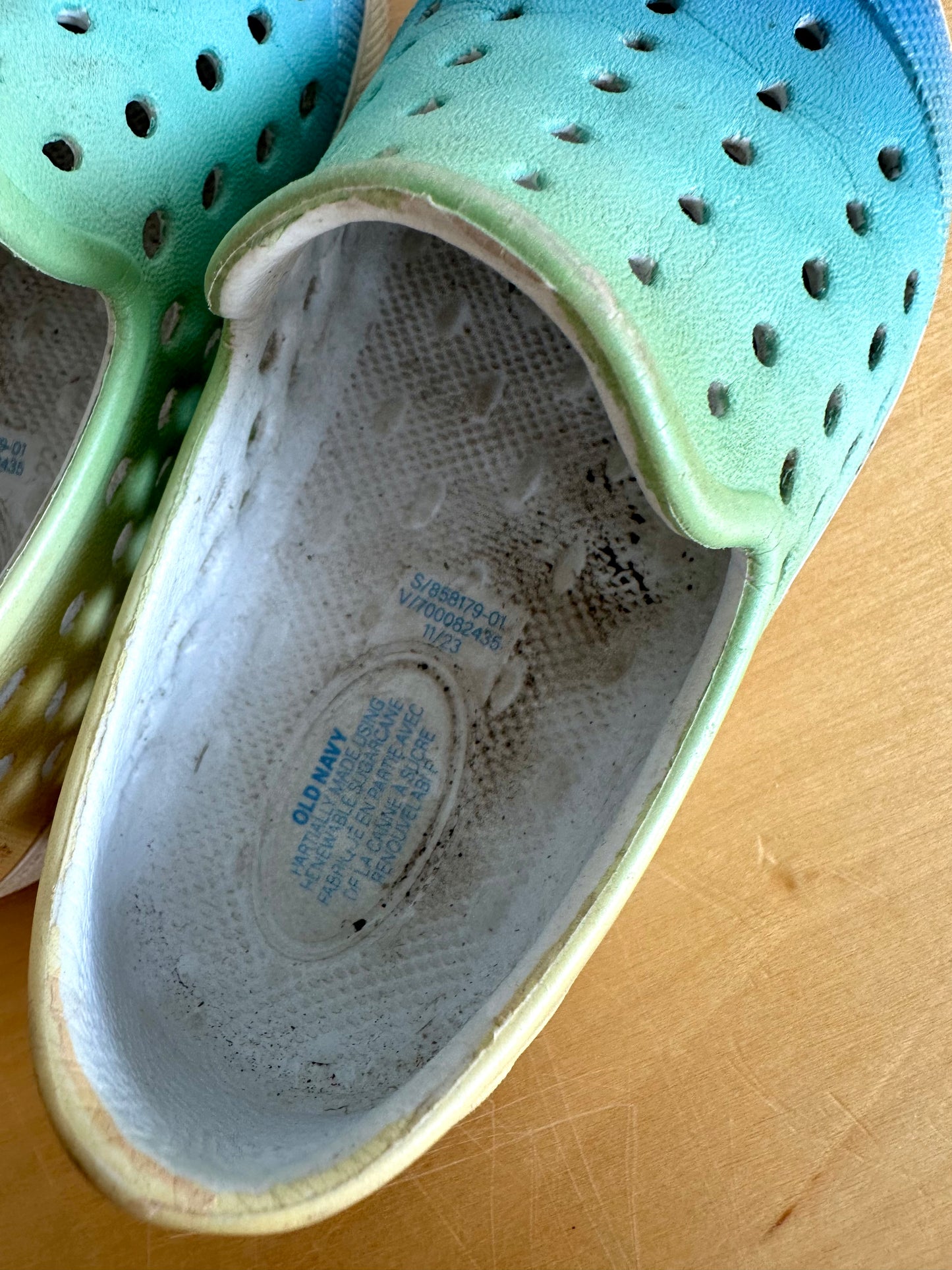 Ombre Summer Shoes / Size 6 Toddler
