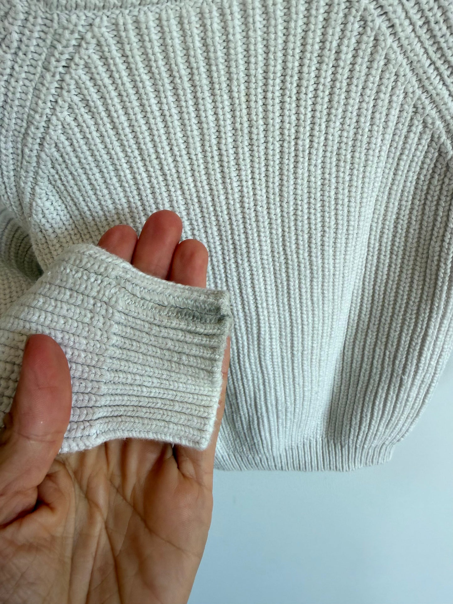 White Knit Sweater (PLAY) / 2-3T (No Shipping)