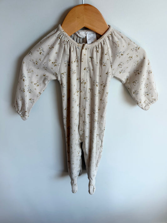 Cream Floral Snap Jumpsuit (PLAY) / 3-6m