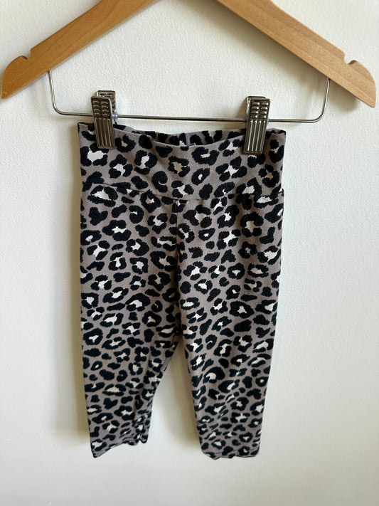 Dark Animal Print Pants / 1-2 years